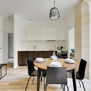 Chic -2br-6p- Oberkampf-republique Apartamento
